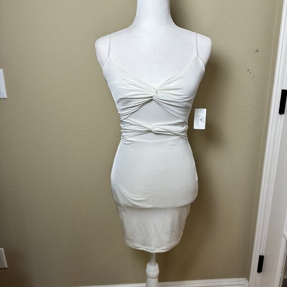 NWT WINDSOR Strike A Pose Cut Out Cutout Mini Dress - small - Picture 3 of 12